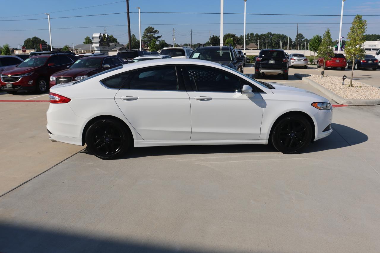 2016 FORD FUSION SE Houston TX