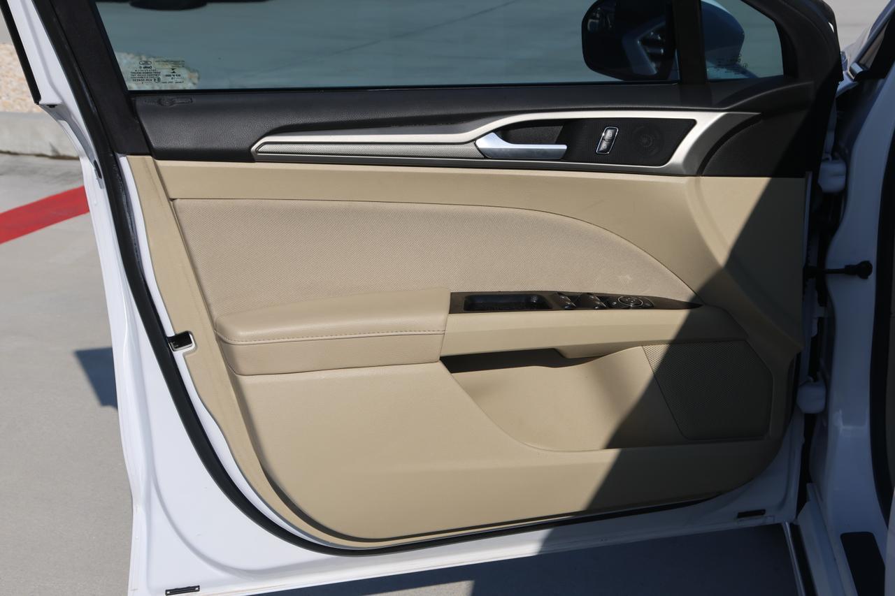 2016 FORD FUSION SE Houston TX