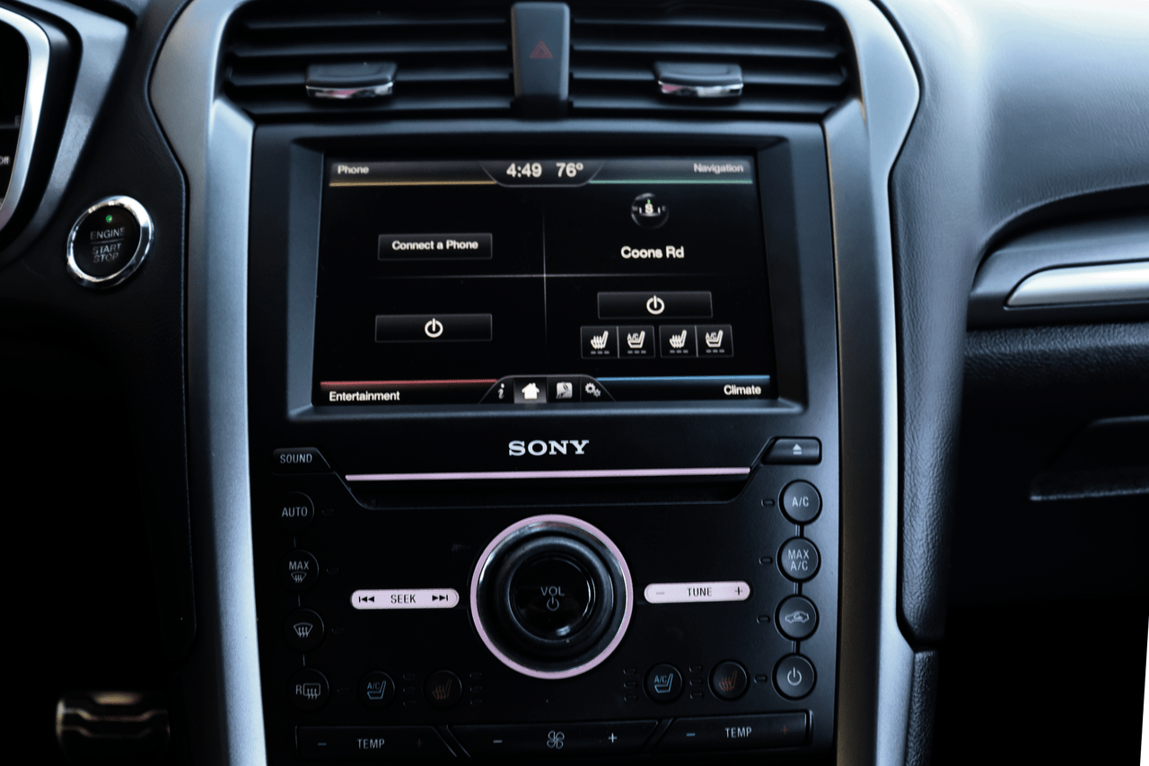 2016 FORD FUSION TITANIUM HEV WHITE at G Motors