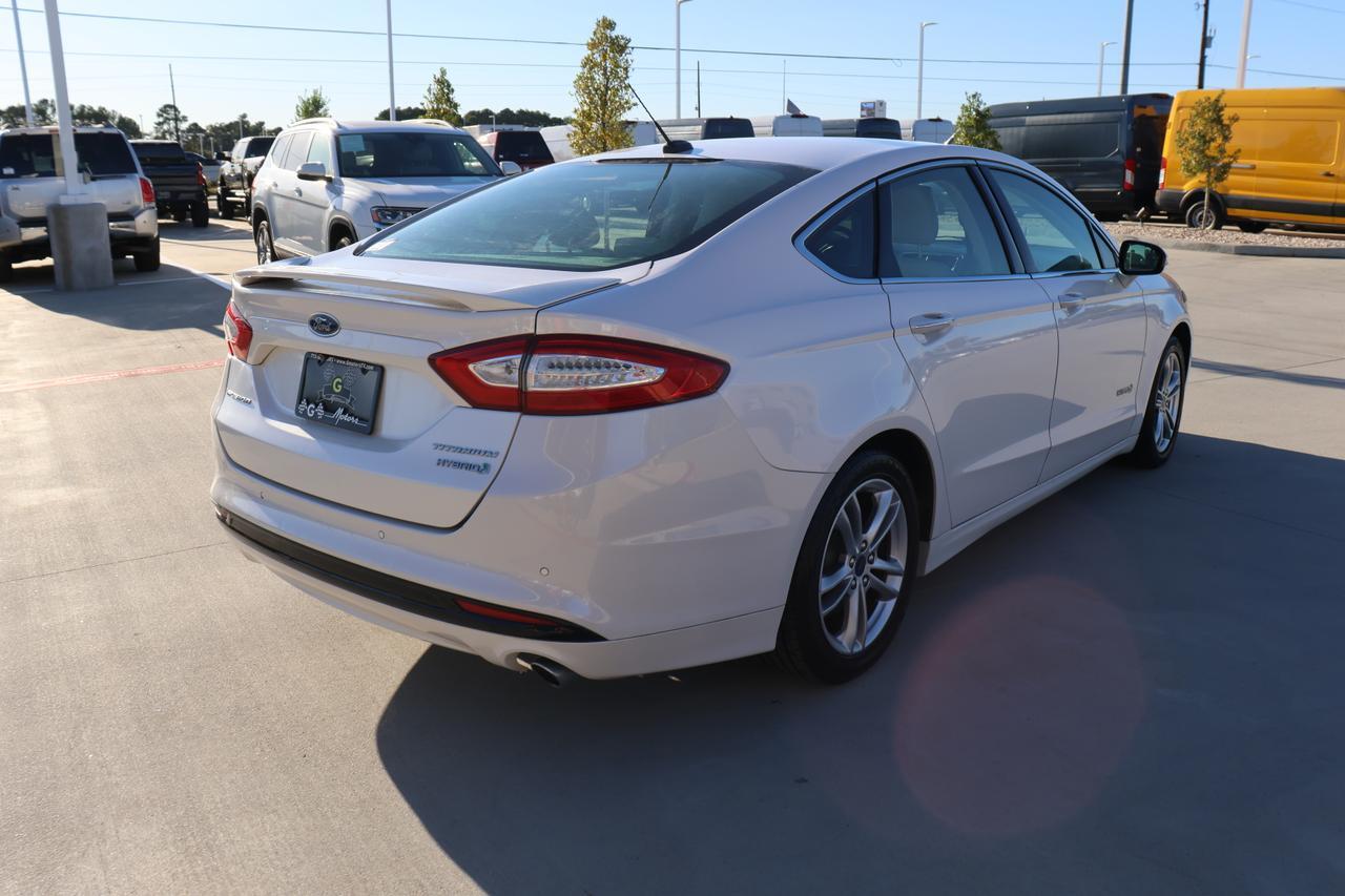 2016 FORD FUSION TITANIUM HEV WHITE at G Motors