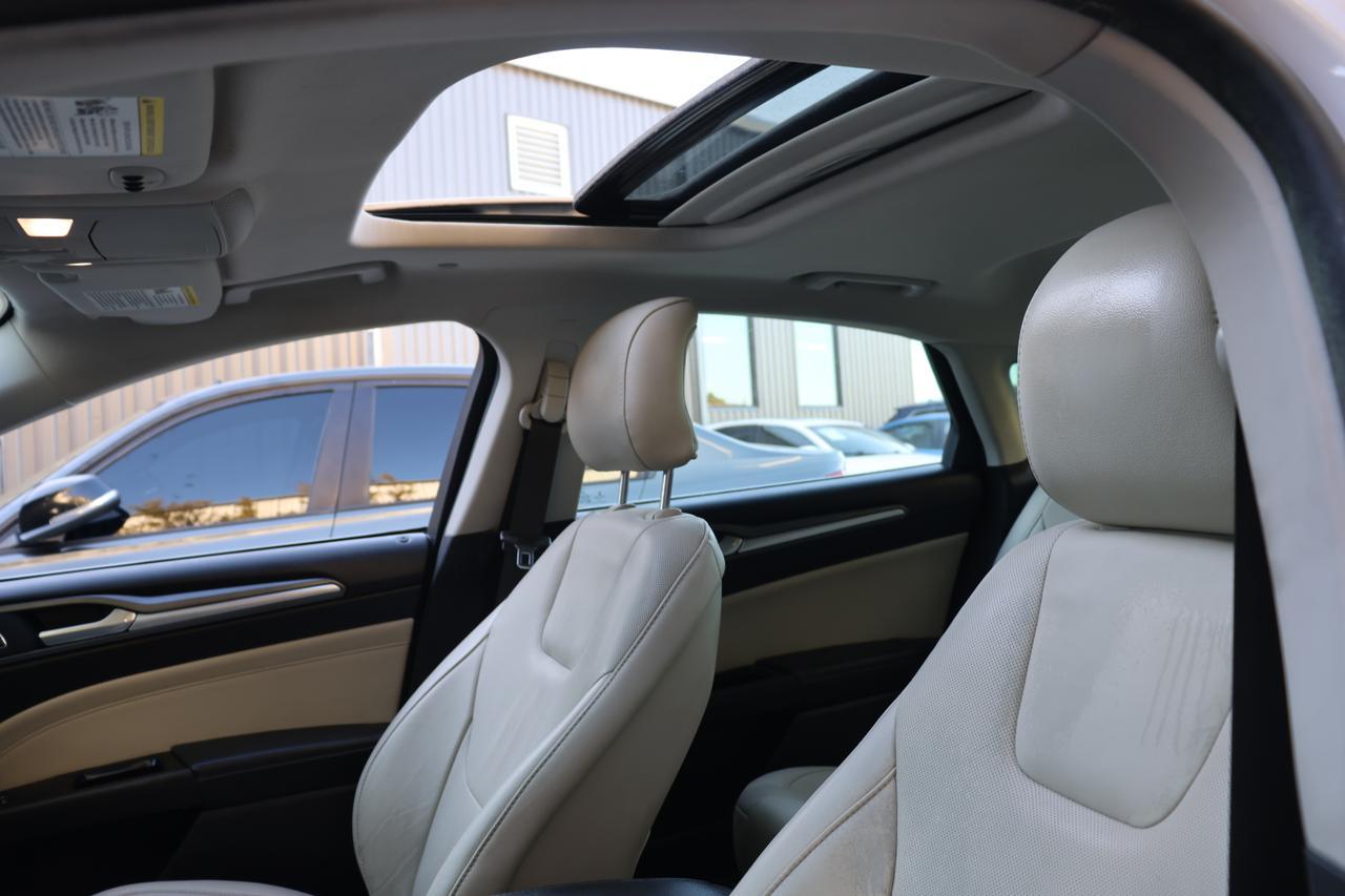 2016 FORD FUSION TITANIUM HEV WHITE at G Motors