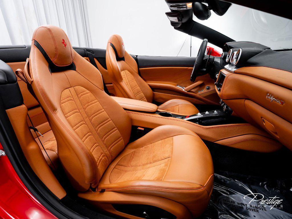 2016 Ferrari California T 2dr Conv North Miami Beach FL