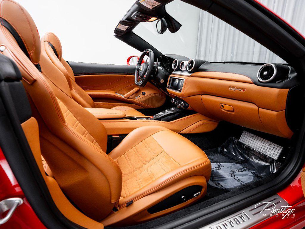 2016 Ferrari California T 2dr Conv North Miami Beach FL