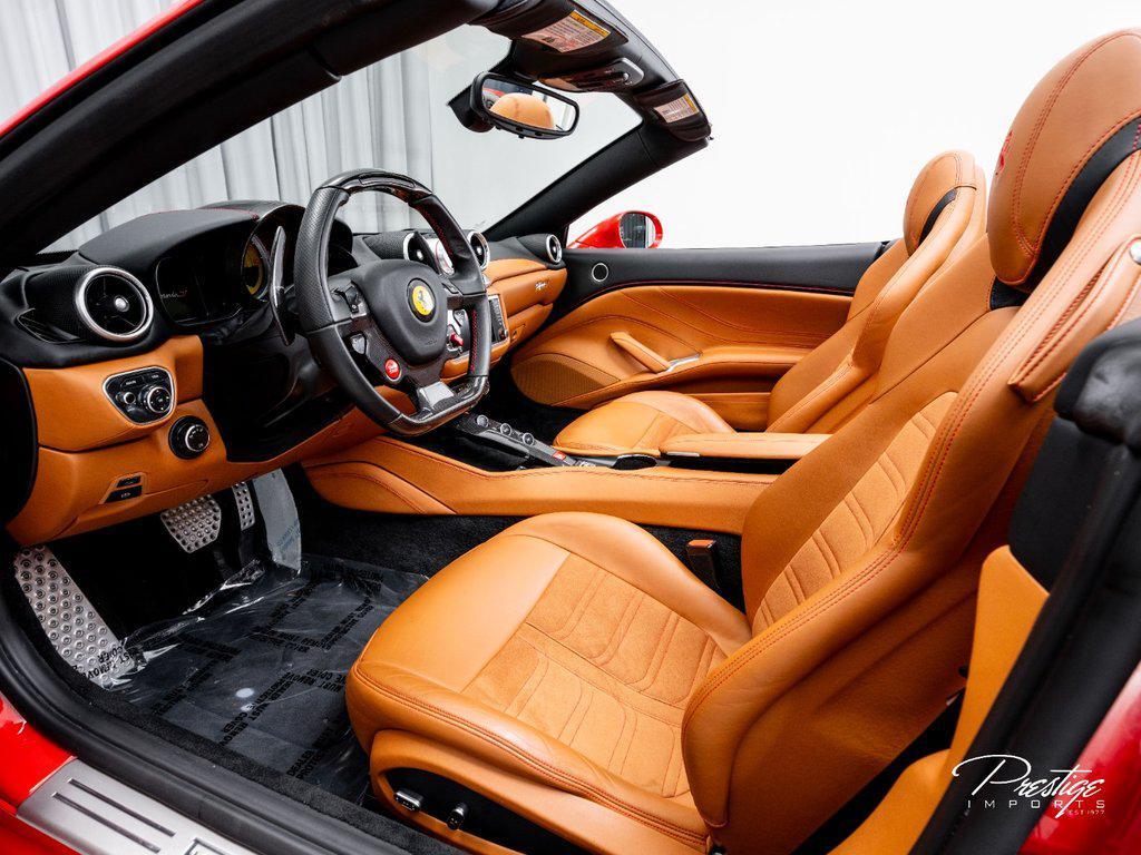 2016 Ferrari California T 2dr Conv North Miami Beach FL
