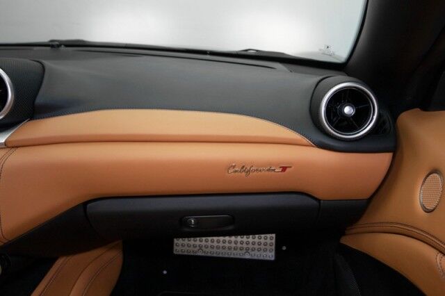 2016 Ferrari California T *ONLY 9600 MILES* *MATTE GREY WRAP* *APPLE CARPLAY* *BACKBONE STYLE SEATS* San Diego CA