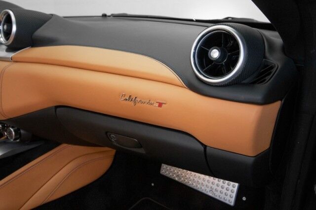 2016 Ferrari California T *ONLY 9600 MILES* *MATTE GREY WRAP* *APPLE CARPLAY* *BACKBONE STYLE SEATS* San Diego CA