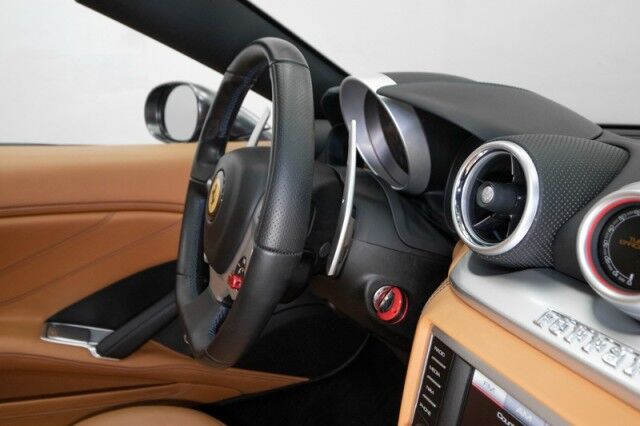 2016 Ferrari California T *ONLY 9600 MILES* *MATTE GREY WRAP* *APPLE CARPLAY* *BACKBONE STYLE SEATS* San Diego CA