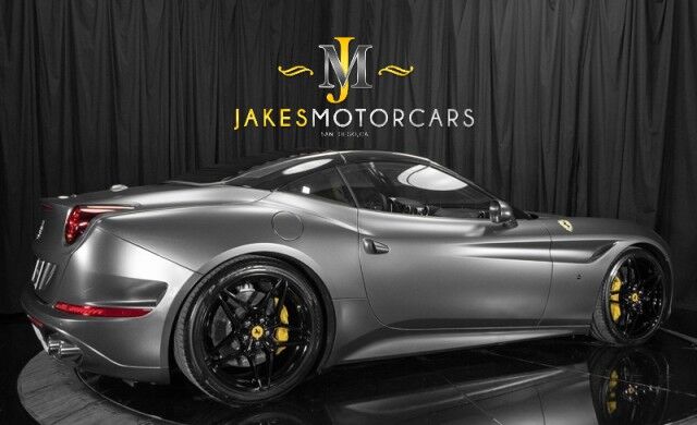 2016 Ferrari California T *ONLY 9600 MILES* *MATTE GREY WRAP* *APPLE CARPLAY* *BACKBONE STYLE SEATS* San Diego CA