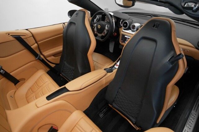 2016 Ferrari California T *ONLY 9600 MILES* *MATTE GREY WRAP* *APPLE CARPLAY* *BACKBONE STYLE SEATS* San Diego CA
