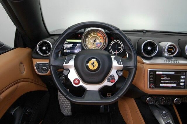 2016 Ferrari California T *ONLY 9600 MILES* *MATTE GREY WRAP* *APPLE CARPLAY* *BACKBONE STYLE SEATS* San Diego CA
