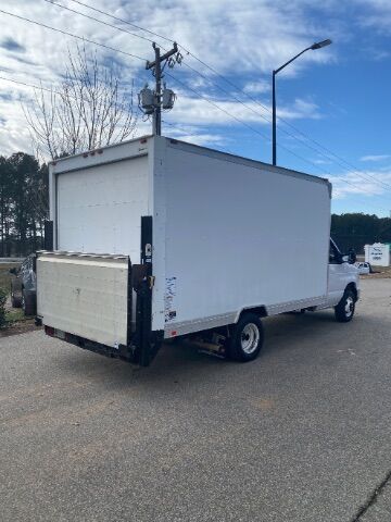2016 Ford 14' BOX W/ TOMMY LIFT E-350 Super Duty Monroe NC