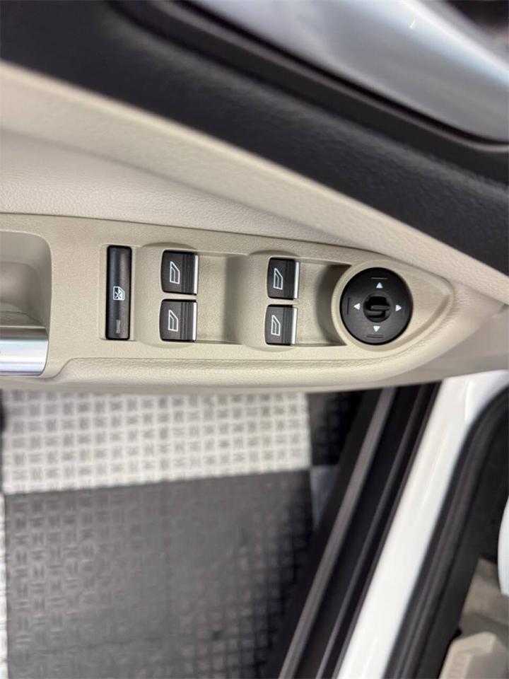 2016 Ford C-Max Energi SEL Royal Oak MI