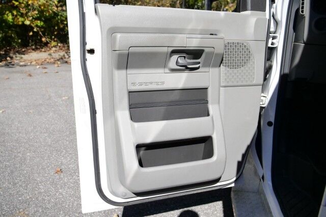 2016 Ford E-350 Service Utility Van / Knapheide KUV / LOW MILES! High Point NC