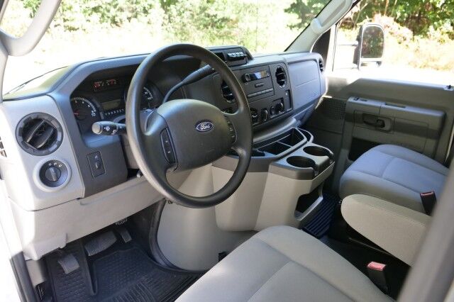 2016 Ford E-350 Service Utility Van / Knapheide KUV / LOW MILES! High Point NC