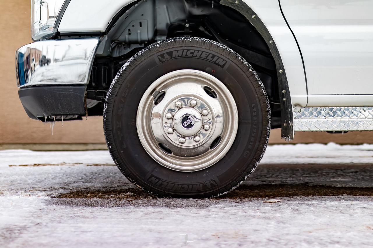 2016 Ford E-450 16 Ft. Cube Van Red Deer AB