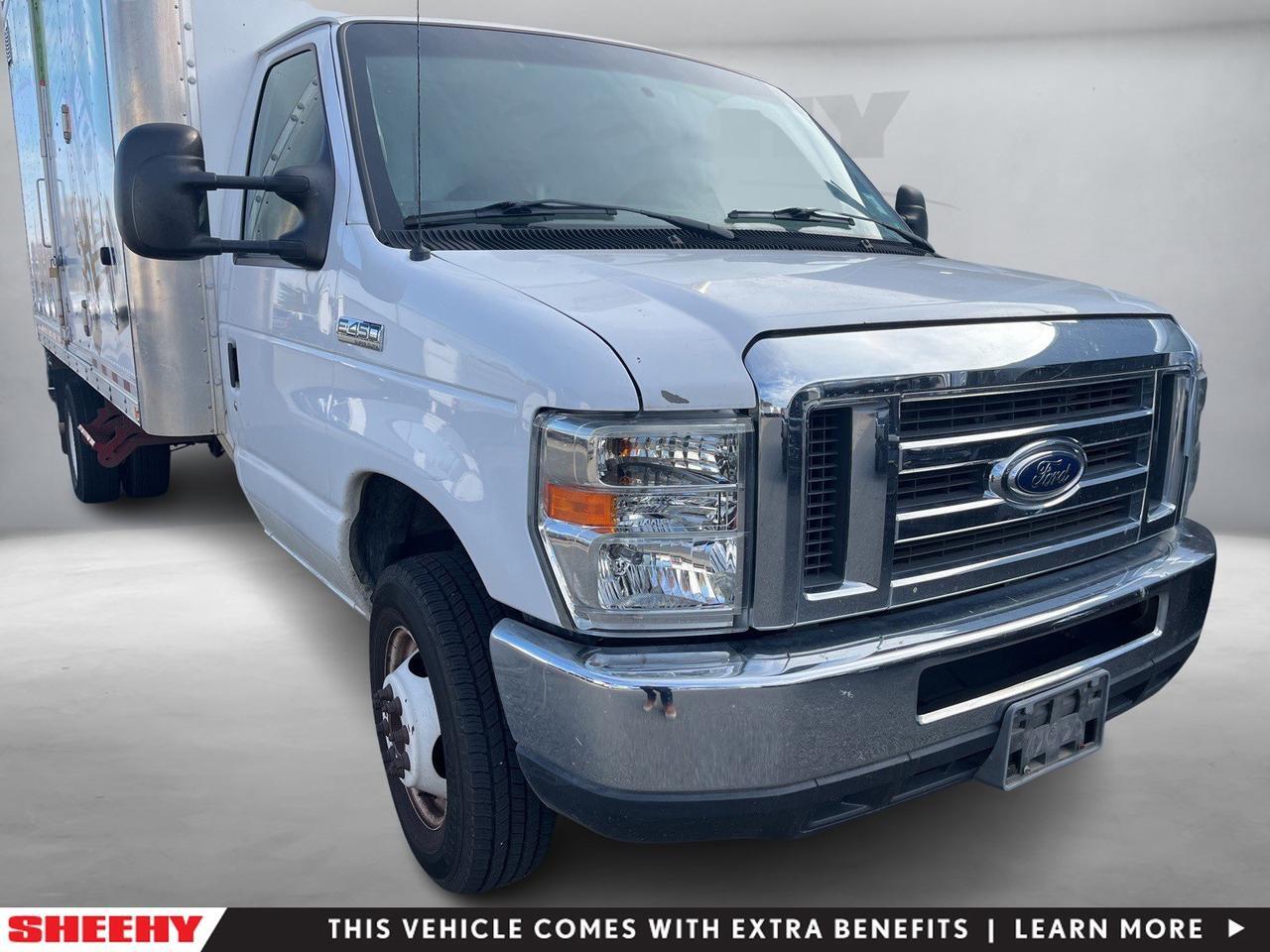 2016 Ford E-450SD Base