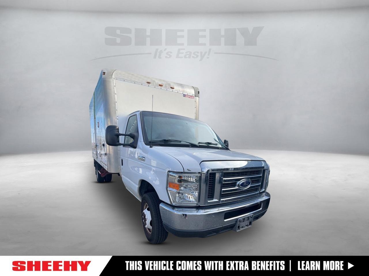 2016 Ford E-450SD Base