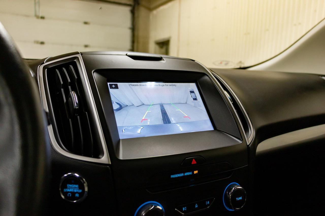 2016 Ford Edge AWD SEL Leather Roof Nav BCam Red Deer AB