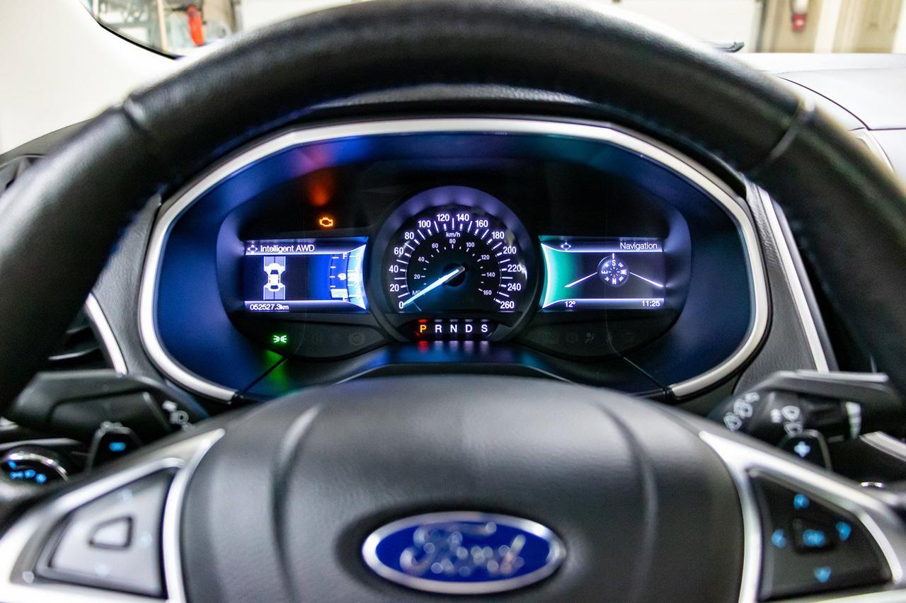 2016 Ford Edge AWD SEL Leather Roof Nav BCam Red Deer AB