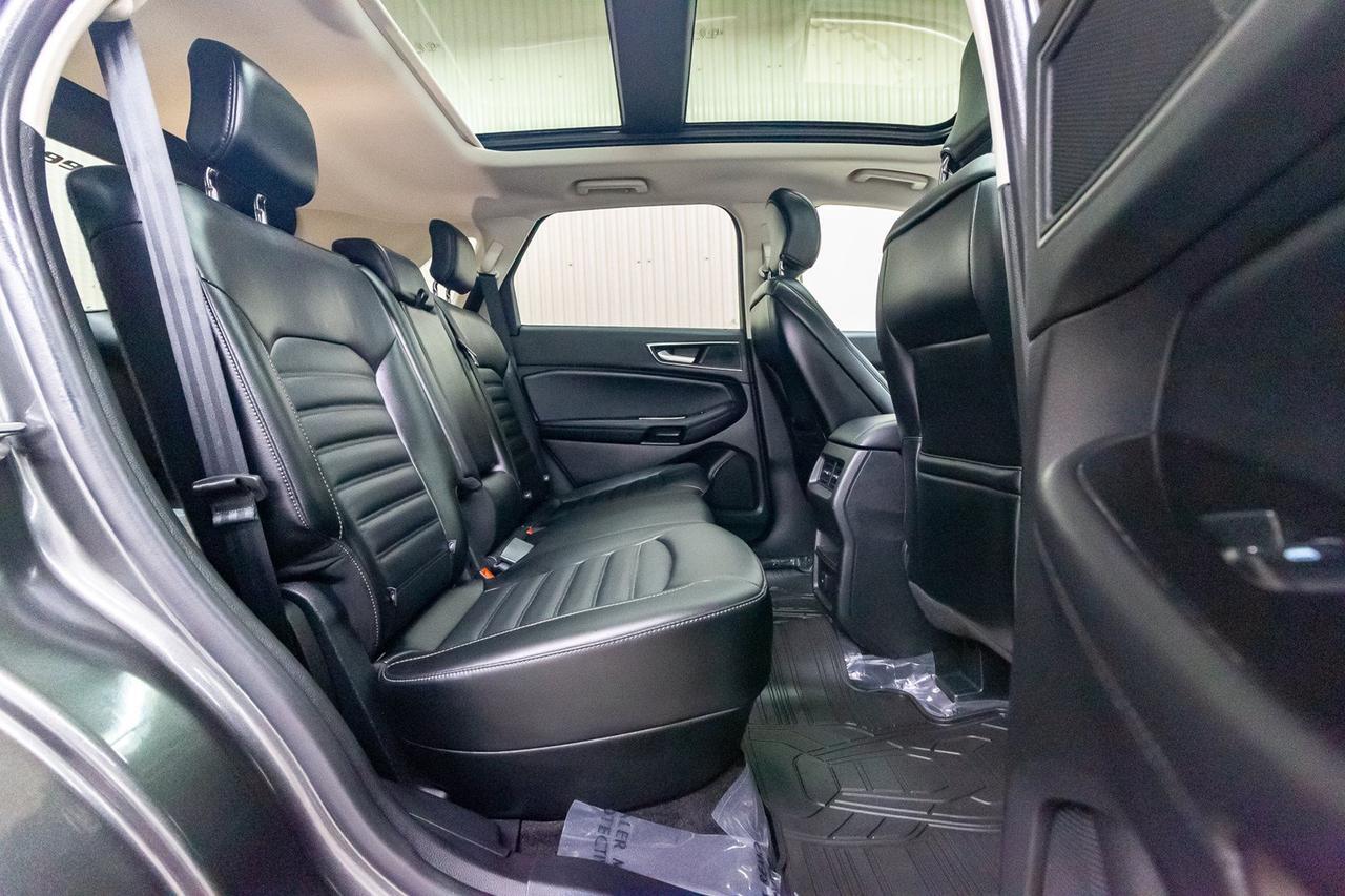 2016 Ford Edge AWD SEL Leather Roof Nav BCam Red Deer AB