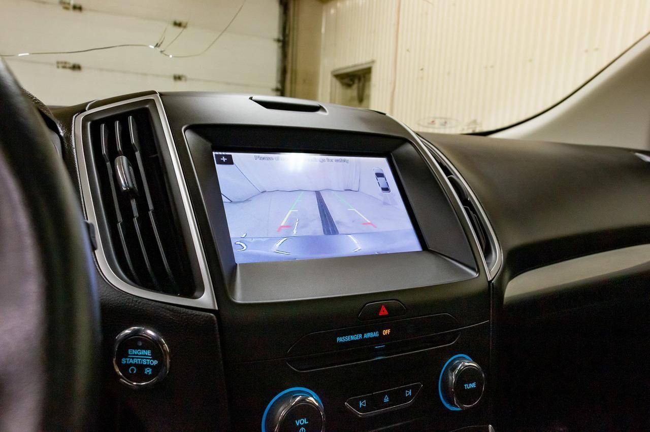 2016 Ford Edge AWD SEL Roof Nav BCam Red Deer AB