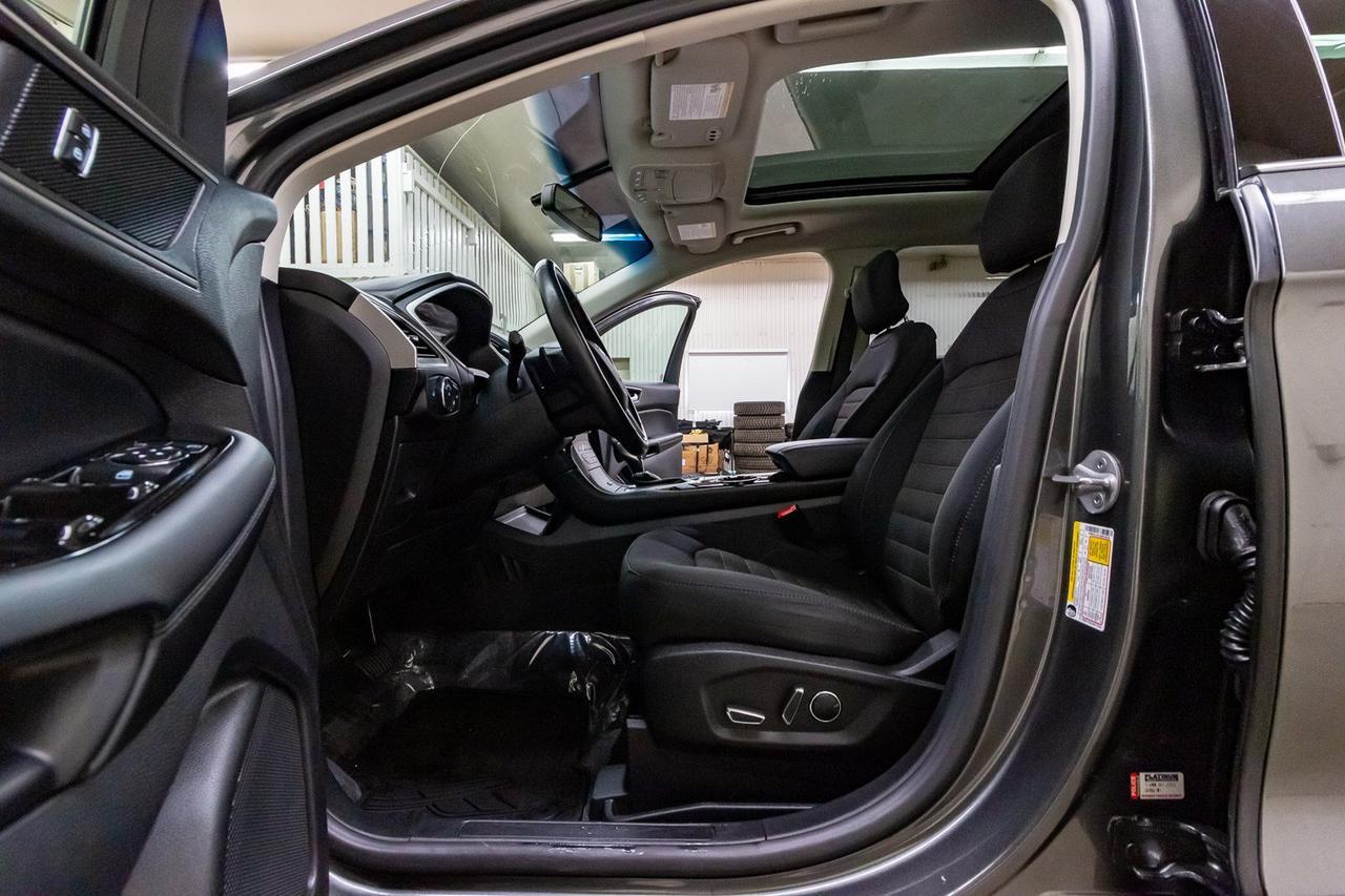 2016 Ford Edge AWD SEL Roof Nav BCam Red Deer AB