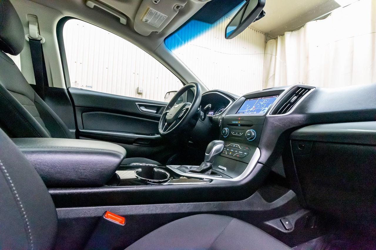 2016 Ford Edge AWD SEL Roof Nav BCam Red Deer AB
