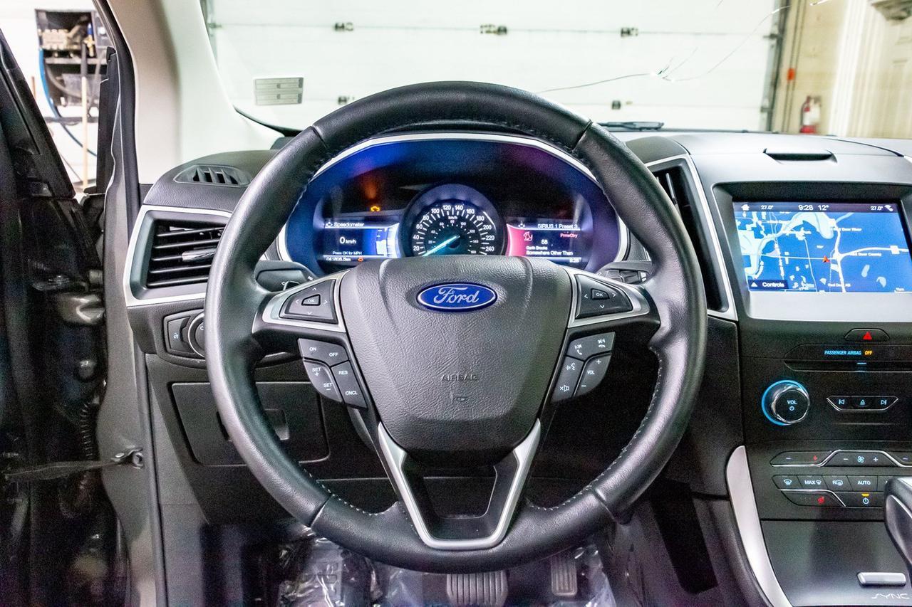 2016 Ford Edge AWD SEL Roof Nav BCam Red Deer AB