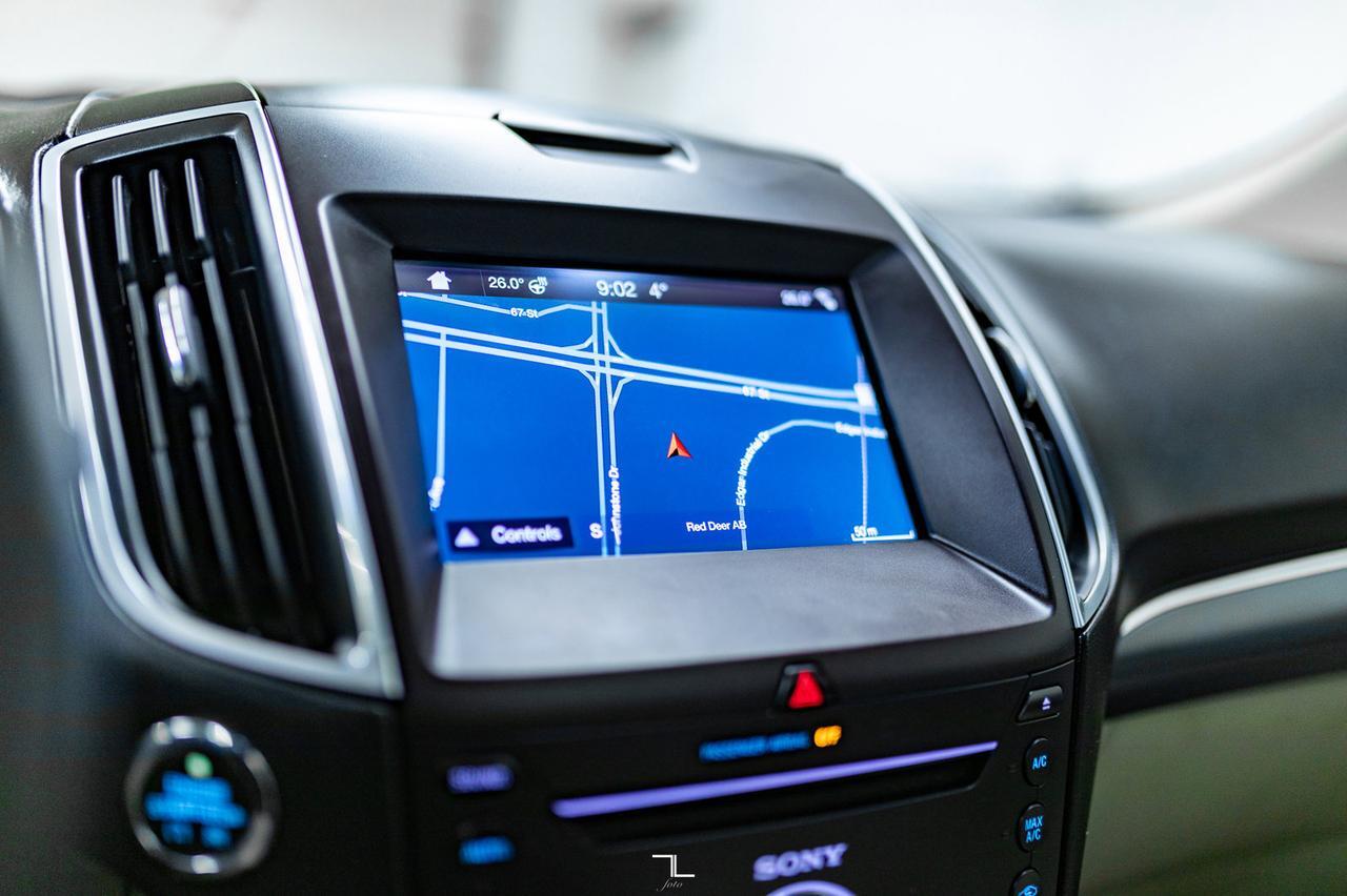 2016 Ford Edge AWD Titanium Leather Roof Nav BCam Red Deer AB