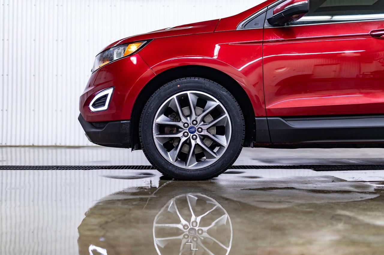 2016 Ford Edge AWD Titanium Leather Roof Nav BCam Red Deer AB
