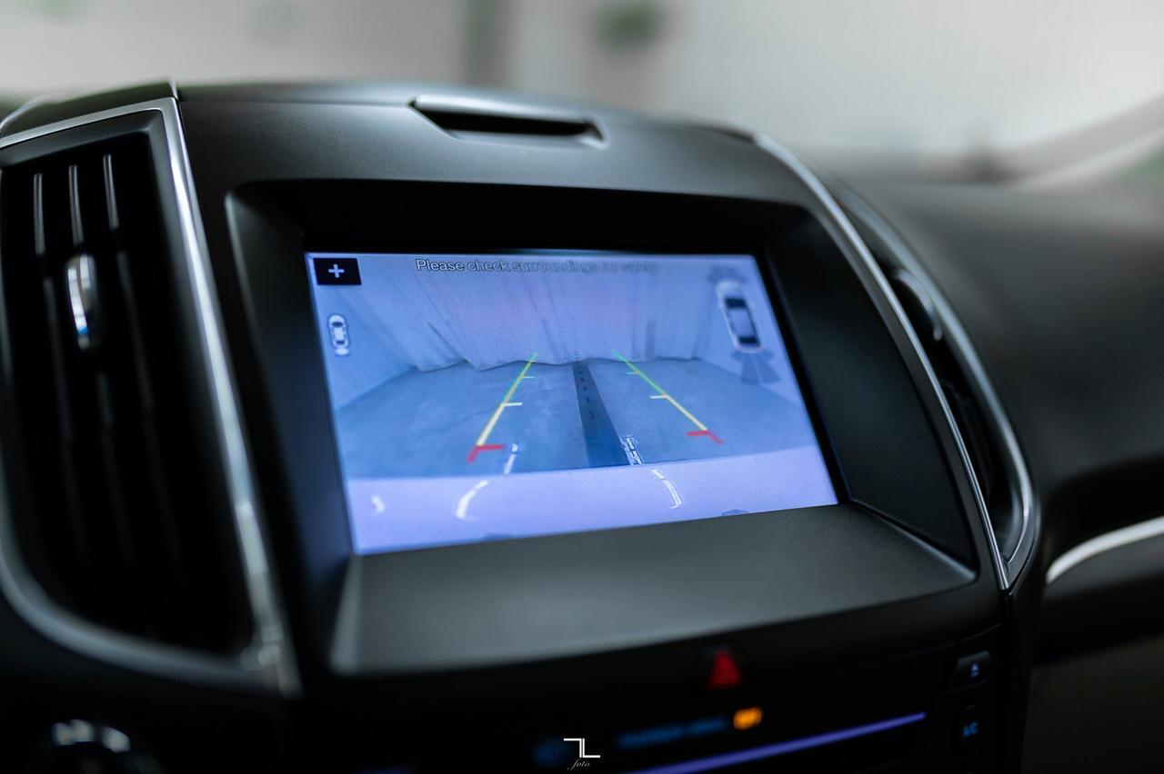 2016 Ford Edge AWD Titanium Leather Roof Nav BCam Red Deer AB