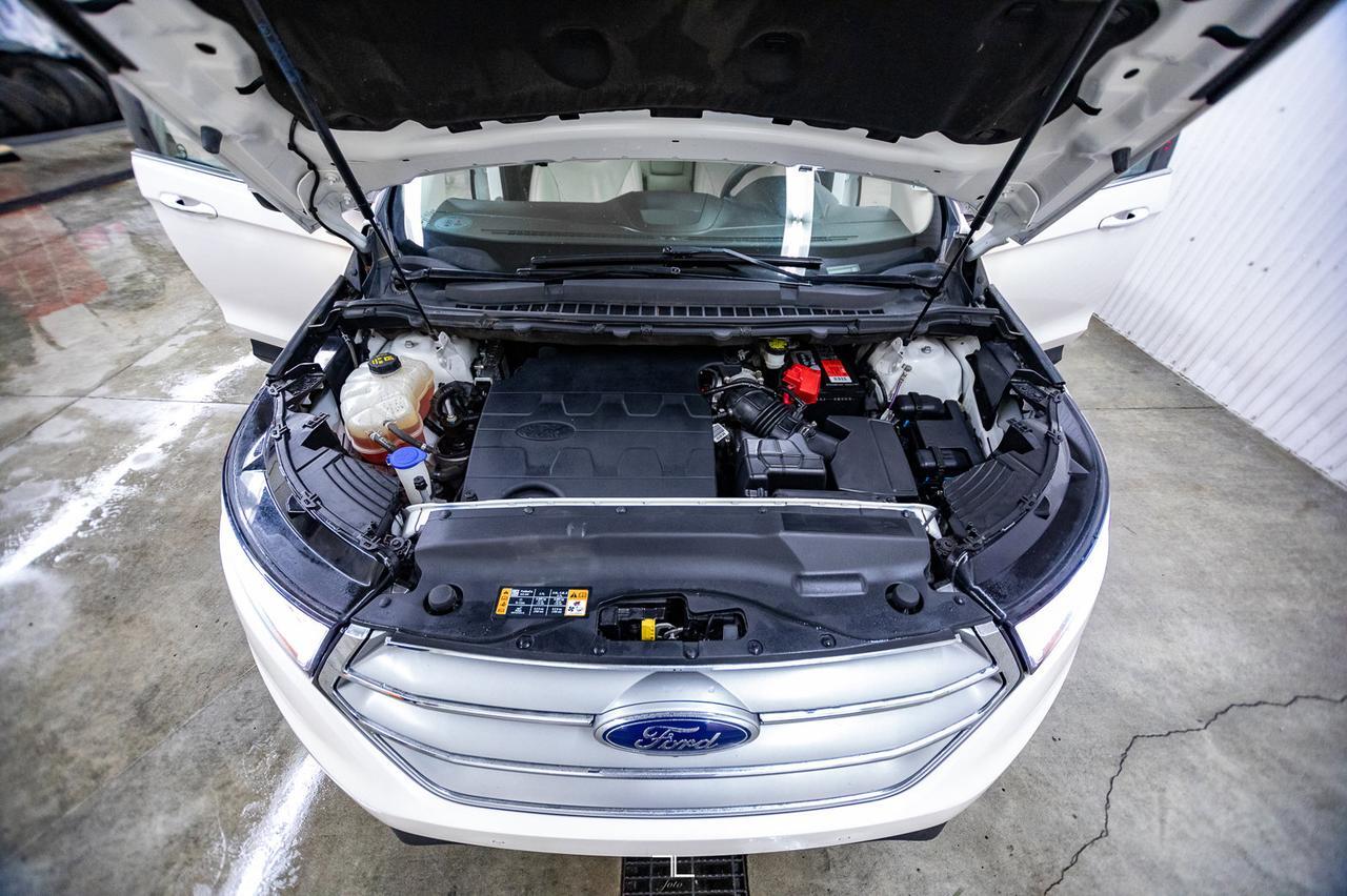 2016 Ford Edge AWD Titanium Leather Roof Nav BCam Red Deer AB