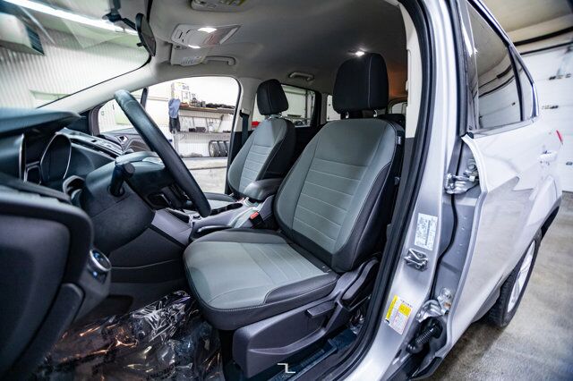 2016 Ford Escape AWD SE BCam HSeat Red Deer AB