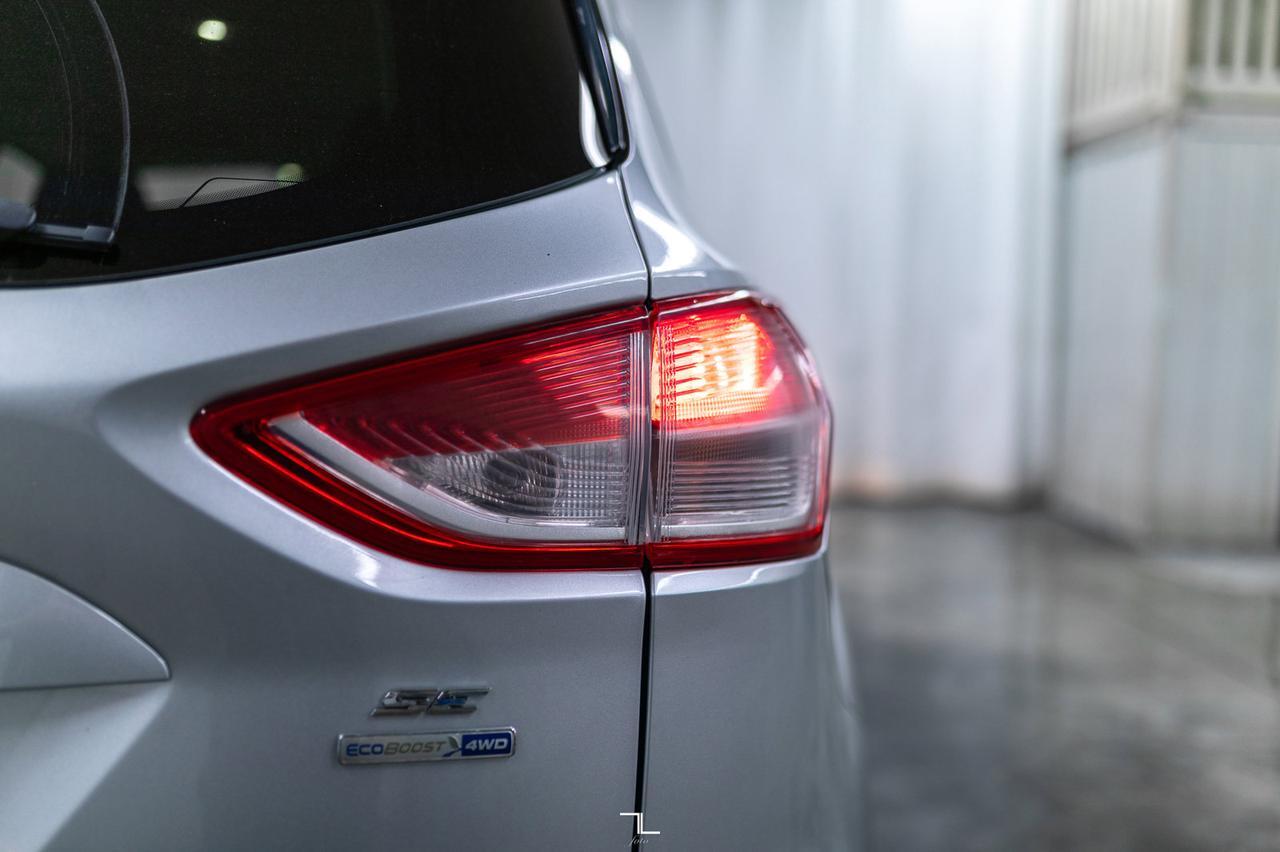 2016 Ford Escape AWD SE BCam HSeat Red Deer AB