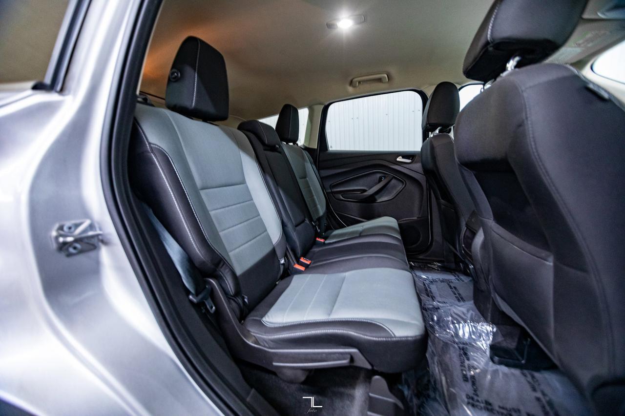 2016 Ford Escape AWD SE BCam HSeat Red Deer AB