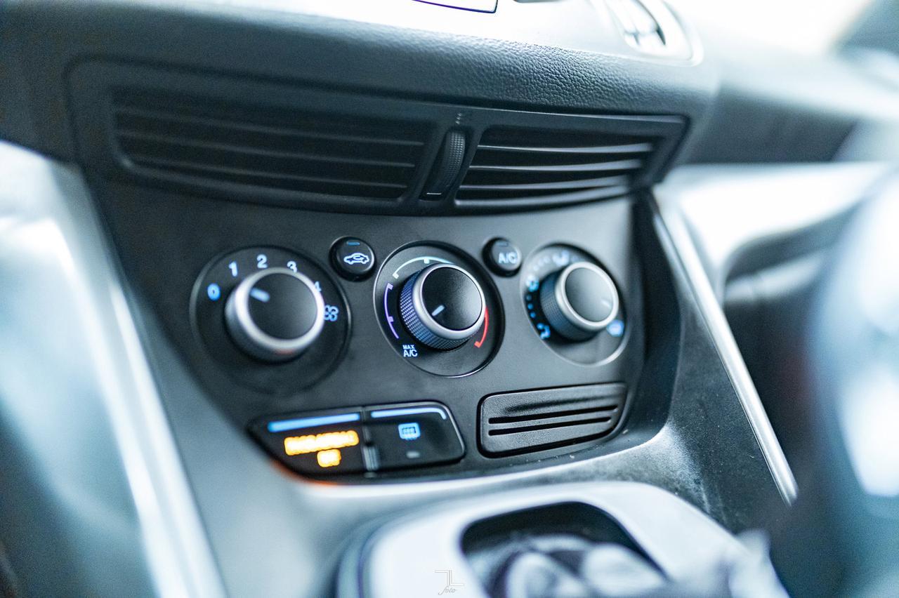 2016 Ford Escape AWD SE BCam HSeat Red Deer AB