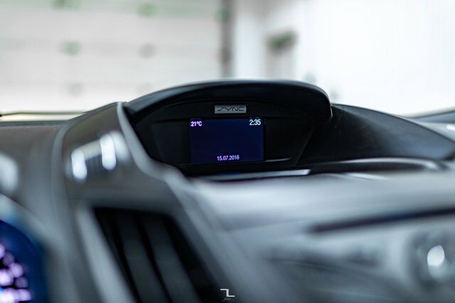 2016 Ford Escape AWD SE BCam HSeat Red Deer AB