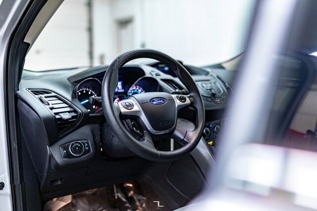 2016 Ford Escape AWD SE BCam HSeat Red Deer AB