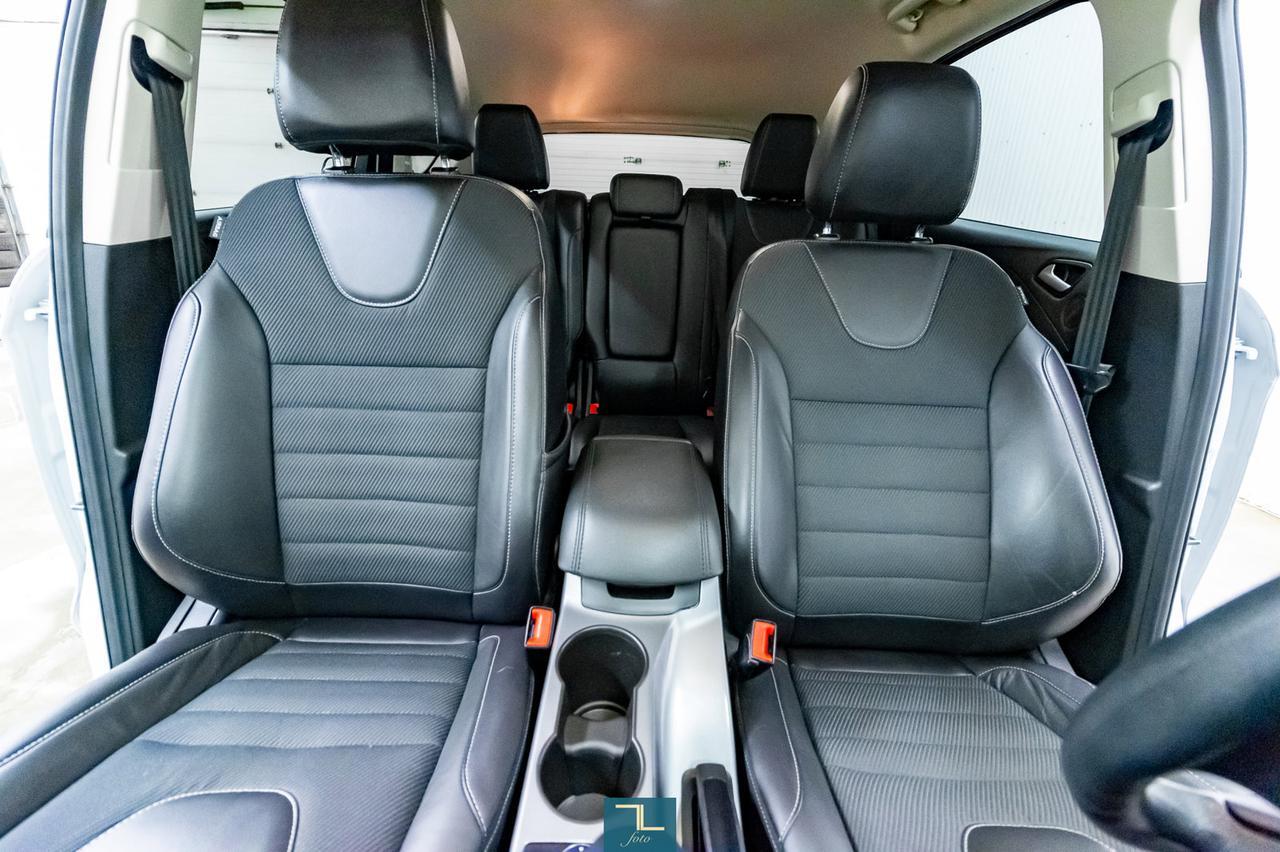 2016 Ford Escape AWD SE Nav BCam Red Deer AB