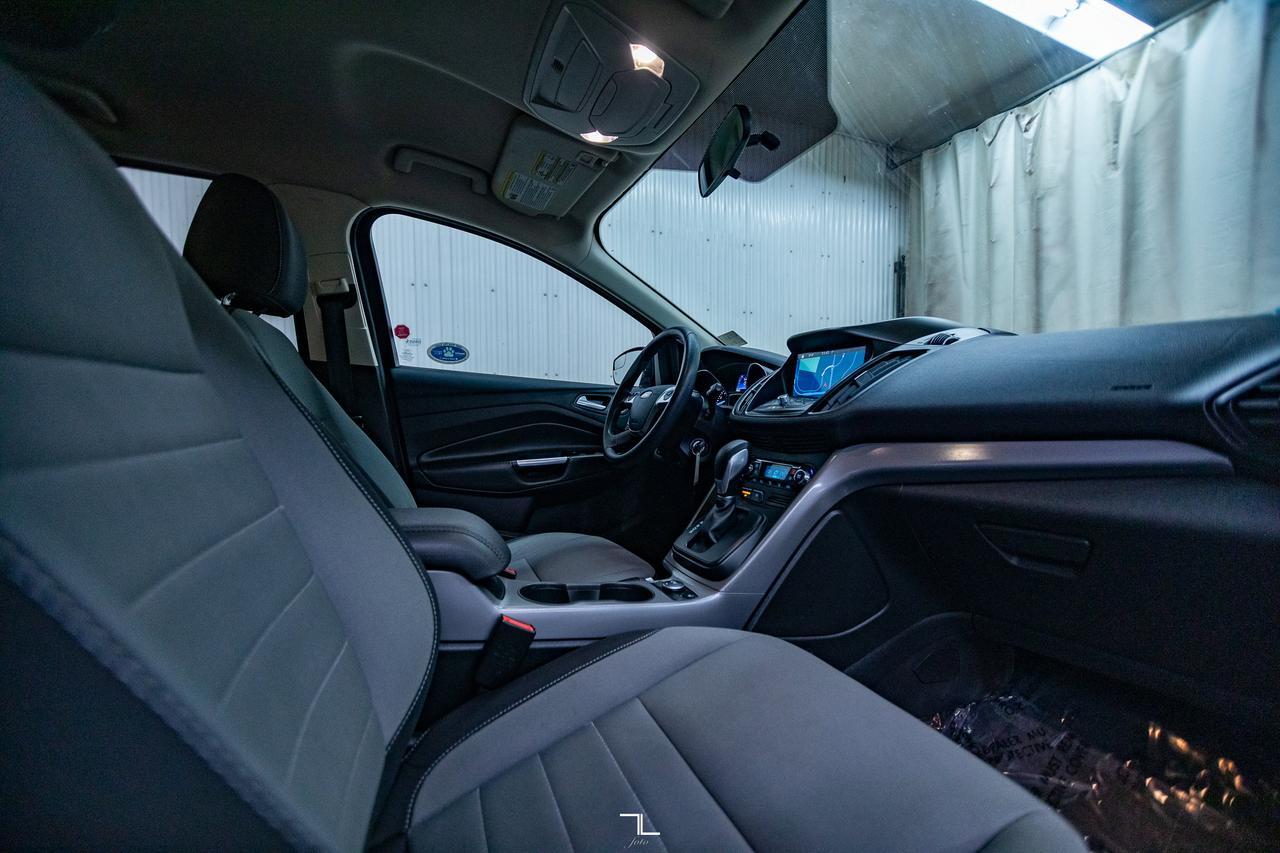 2016 Ford Escape FWD SE Nav BCam Red Deer AB