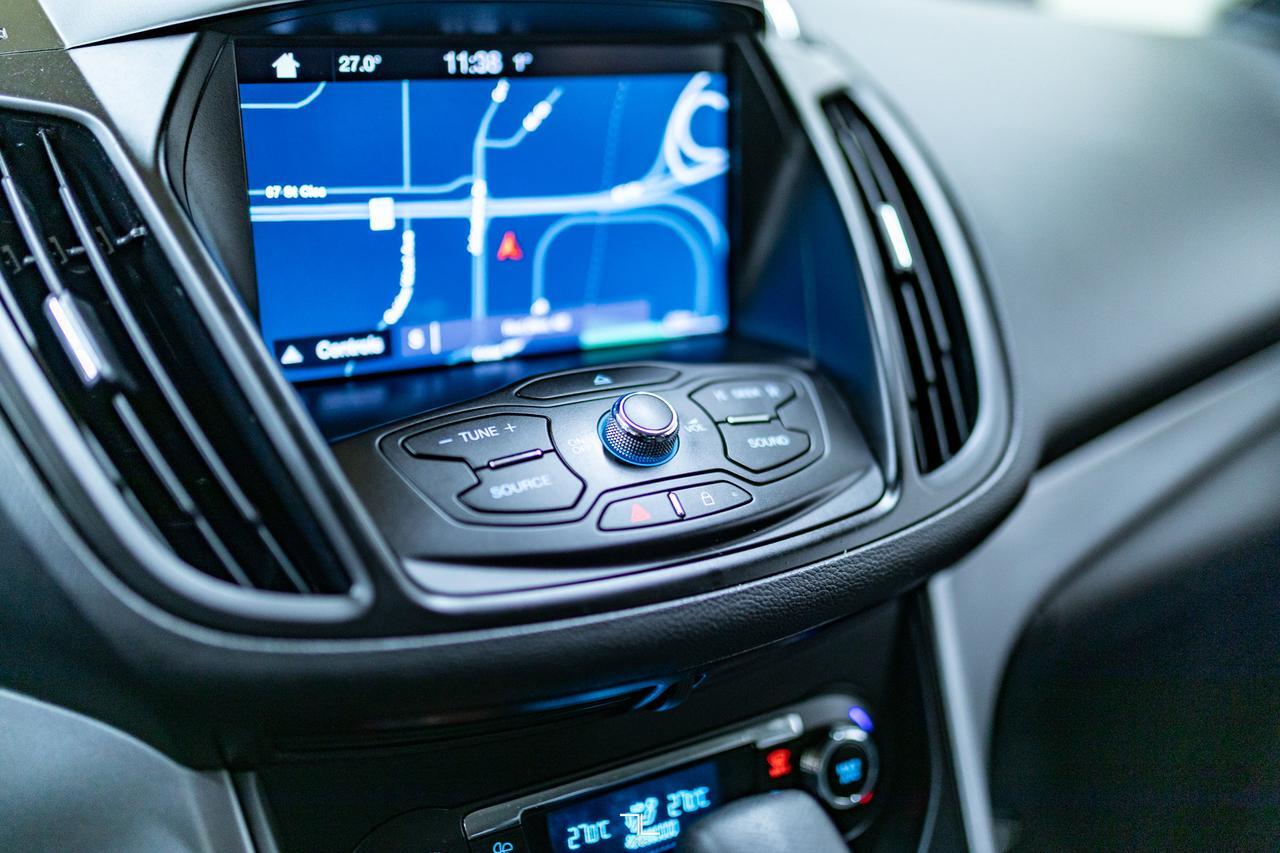 2016 Ford Escape FWD SE Nav BCam Red Deer AB