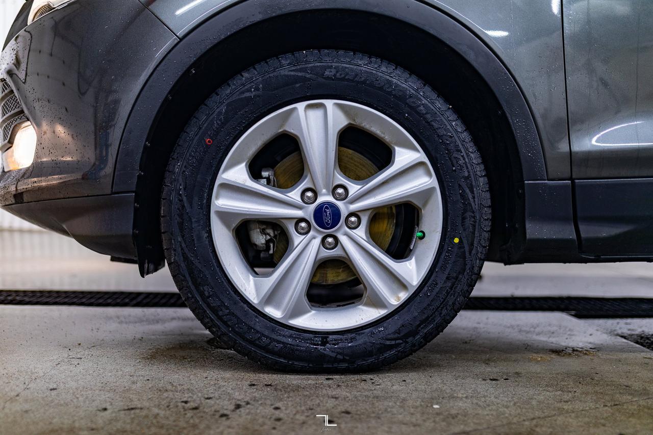 2016 Ford Escape FWD SE Nav BCam Red Deer AB