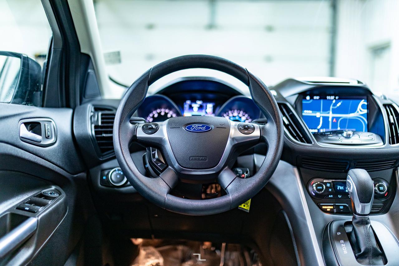 2016 Ford Escape FWD SE Nav BCam Red Deer AB