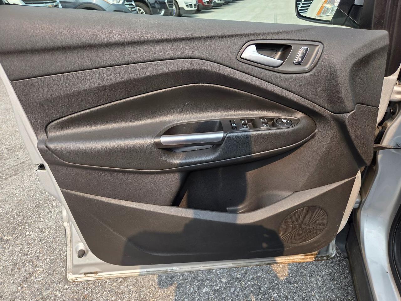 2016 Ford Escape SE Charlton MA