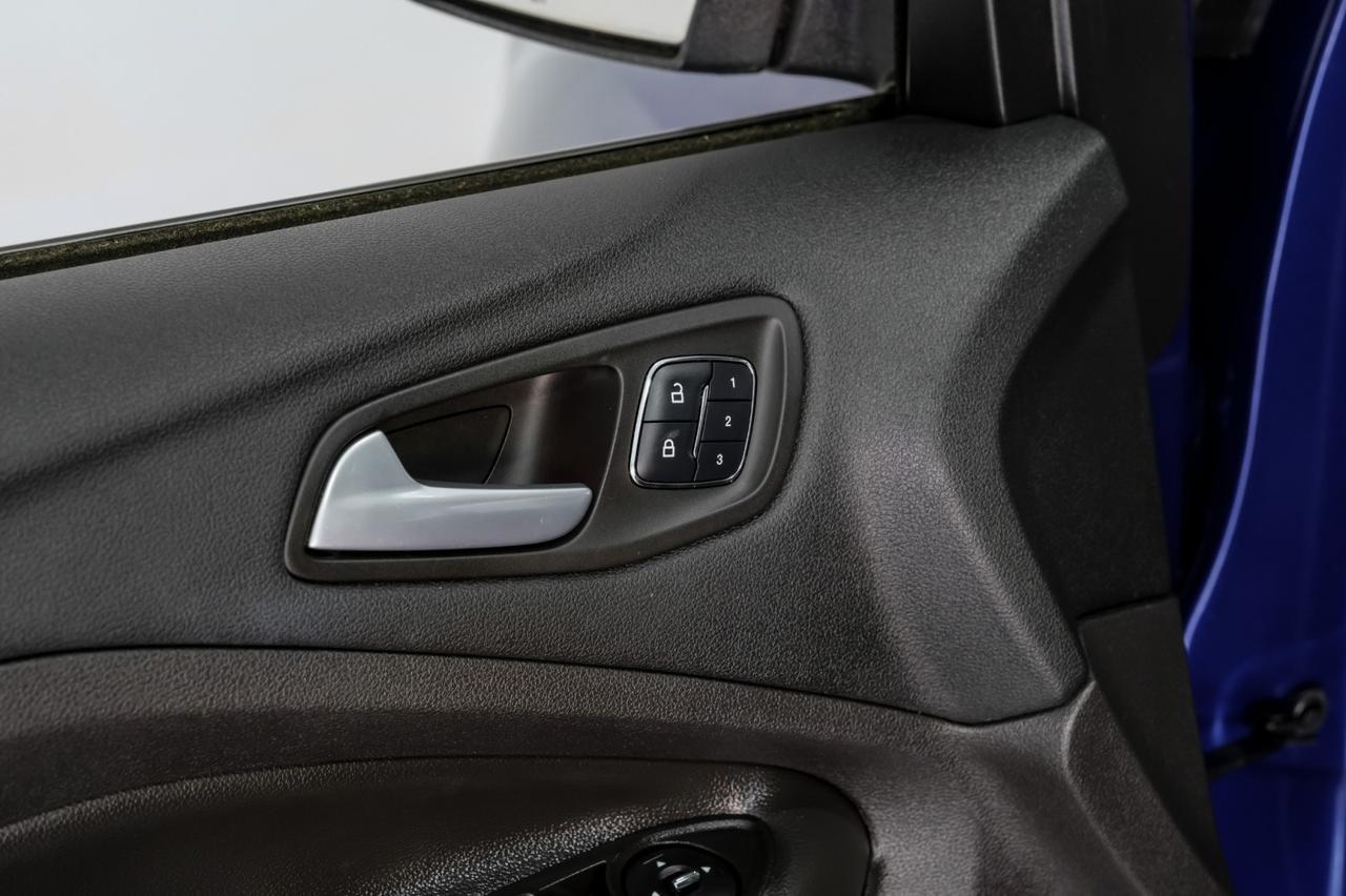 2016 Ford Escape TITANIUM 4WD BLIND SPOT ASSIST NAVIGATION PANORAMA LEATHER HEATE Carrollton TX