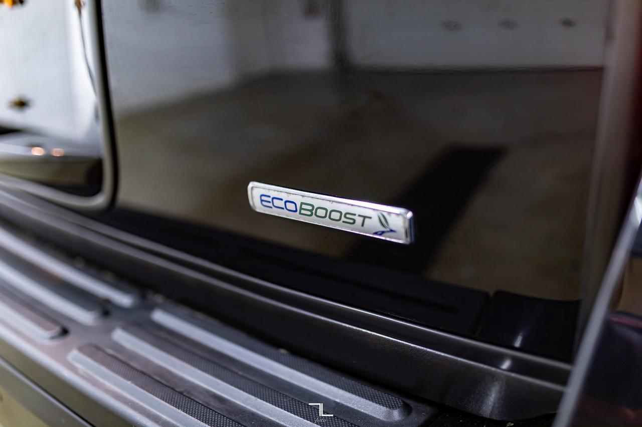 2016 Ford Expedition 4x4 Limited Leather Roof Nav BCam Red Deer AB