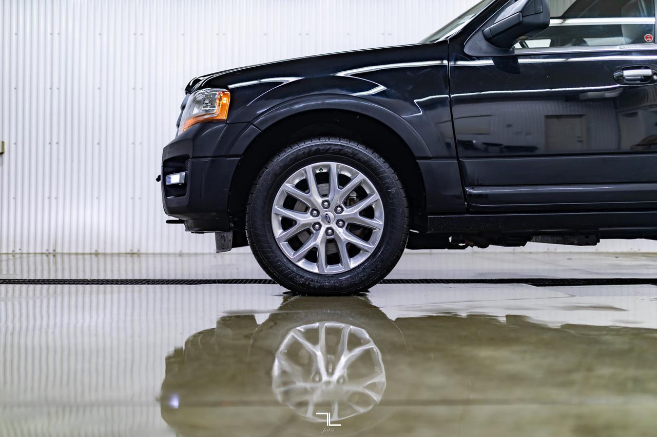 2016 Ford Expedition 4x4 Limited Leather Roof Nav BCam Red Deer AB