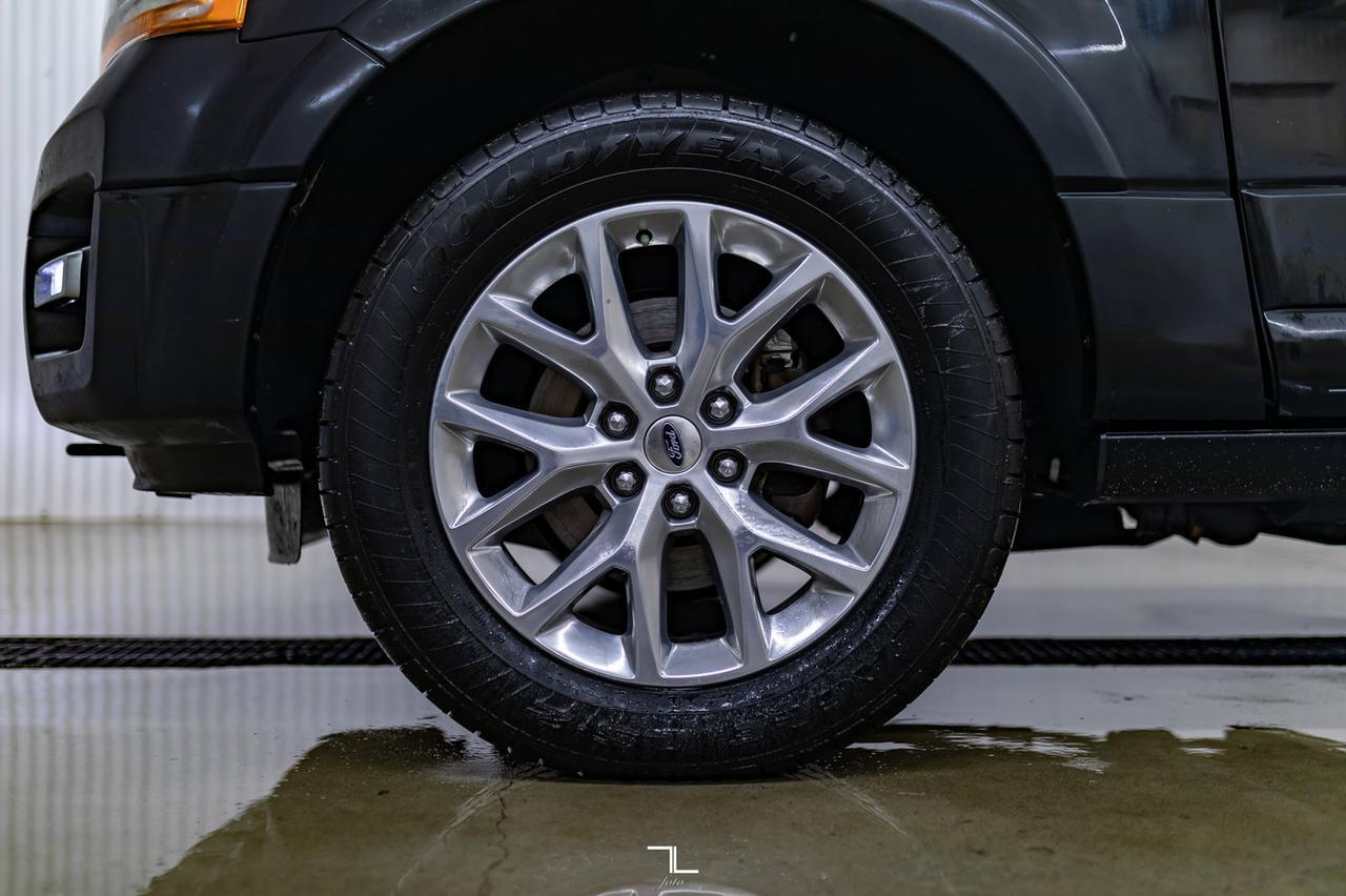 2016 Ford Expedition 4x4 Limited Leather Roof Nav BCam Red Deer AB