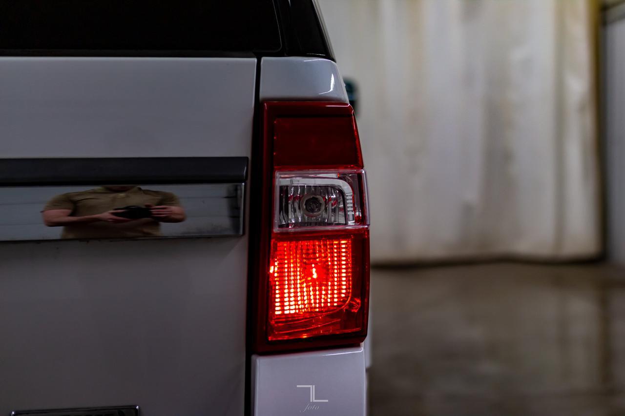 2016 Ford Expedition AWD Limited Leather Roof Nav BCam Red Deer AB