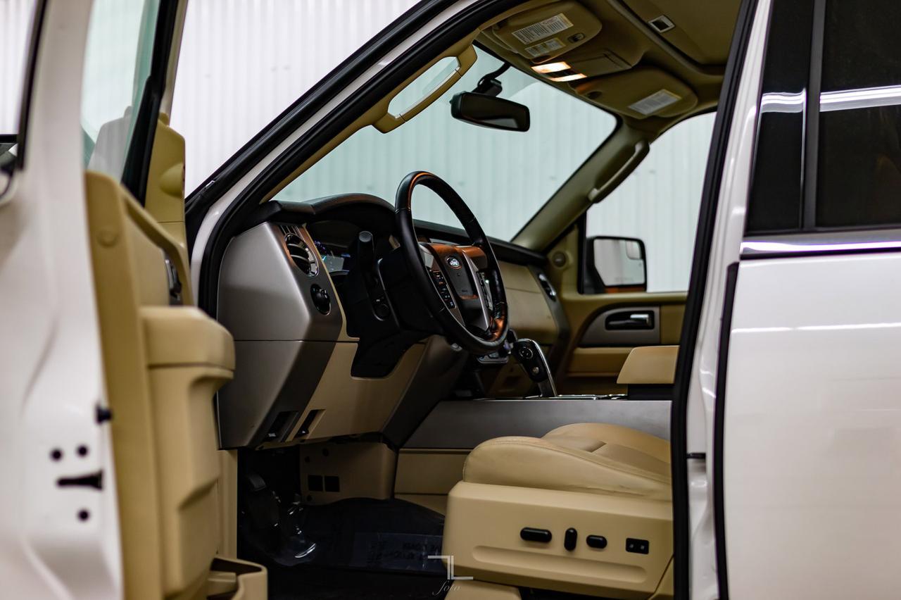 2016 Ford Expedition AWD Limited Leather Roof Nav BCam Red Deer AB